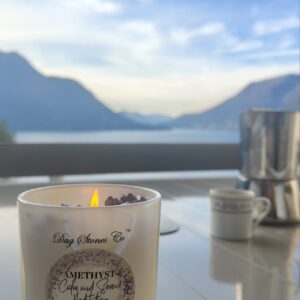 Blog1 1 1 Handcrafted crystal aromatherapy candle from Dag Stones Collection designed to support relaxation and mindful rituals.